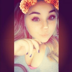 Meet your Posher, Nicole